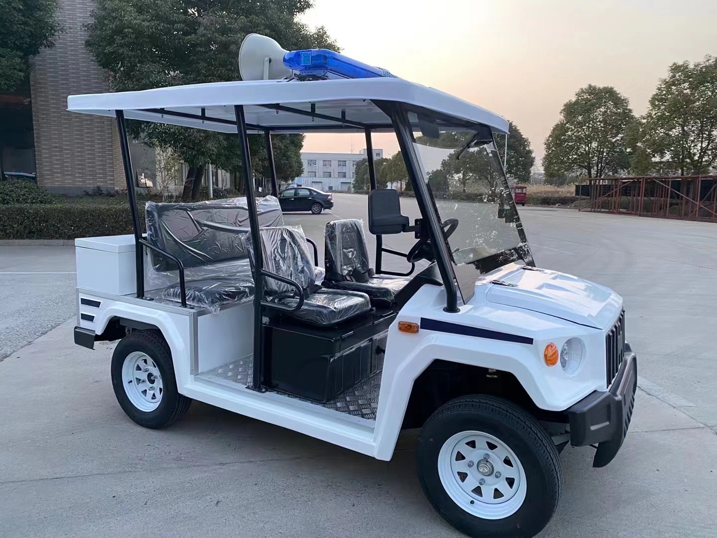 5座麻豆一二三产区巡逻车