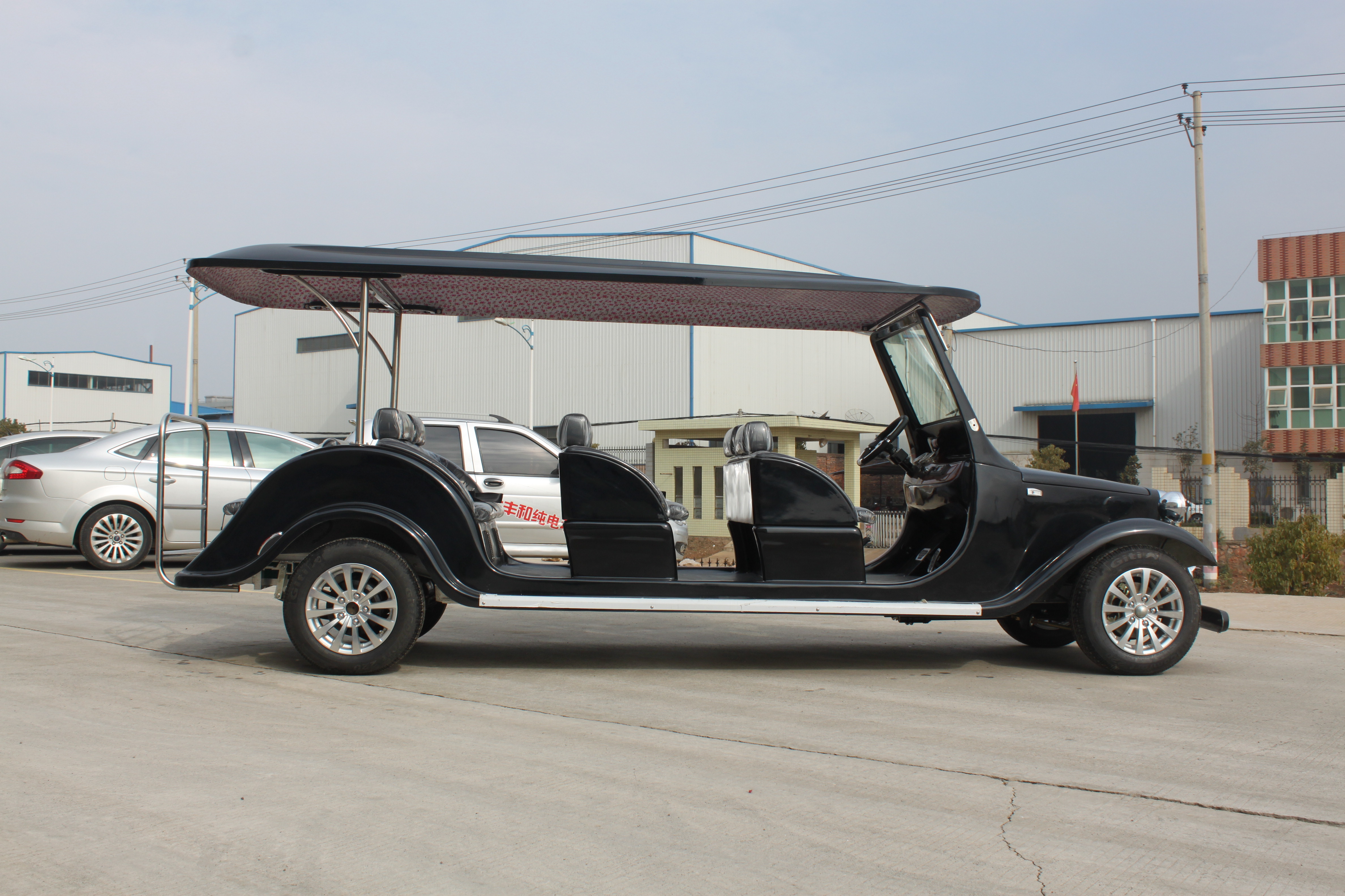 经典款8座麻豆一二三产区老爷车