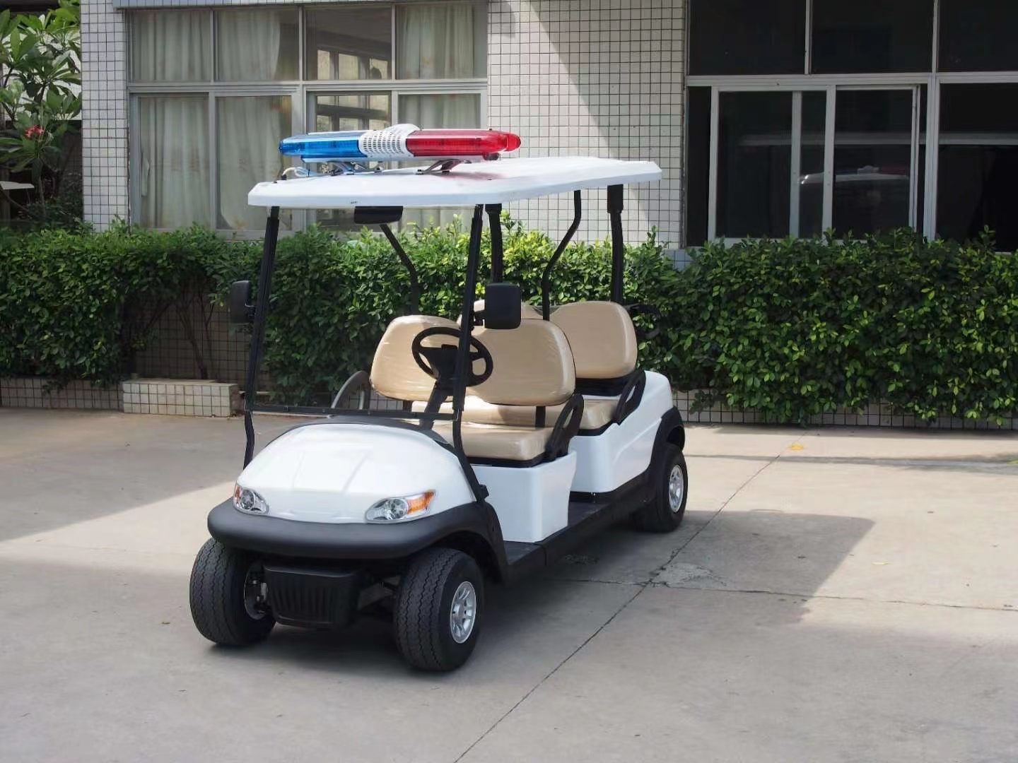 出租租赁麻豆一二三产区巡逻车